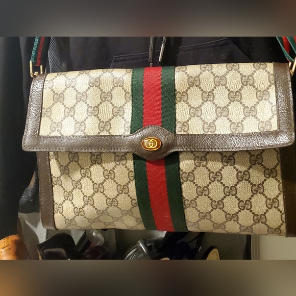 **SOLD **(Authentic Gucci Handbag - Picture 9 of 12